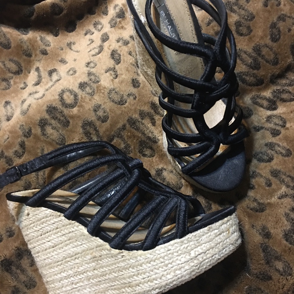 H by Halston Penelope Wedges Size 5